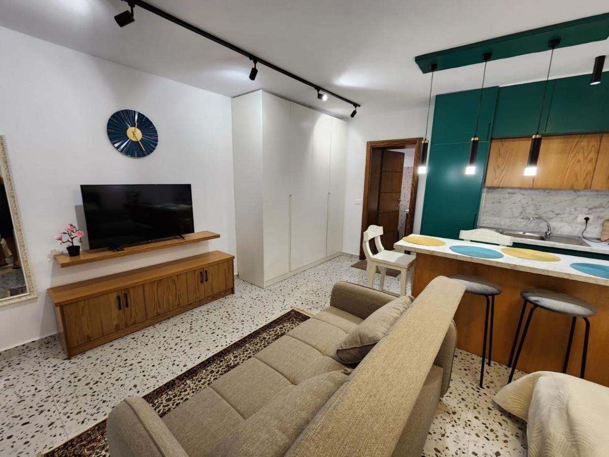 Pietro Guesthouse Tiranë Ngoại thất bức ảnh