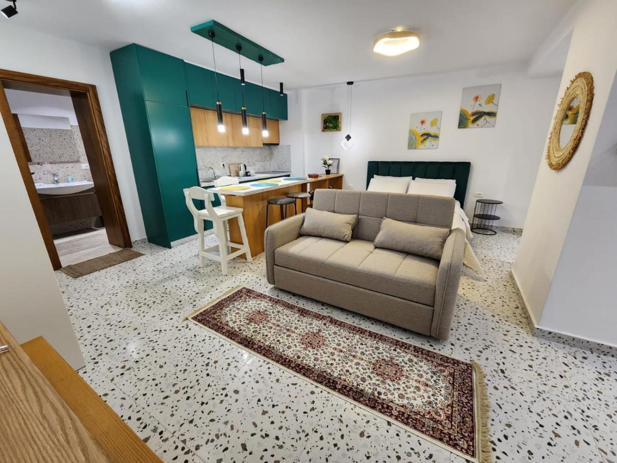 Pietro Guesthouse Tiranë Ngoại thất bức ảnh